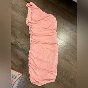 single arm cinched dress